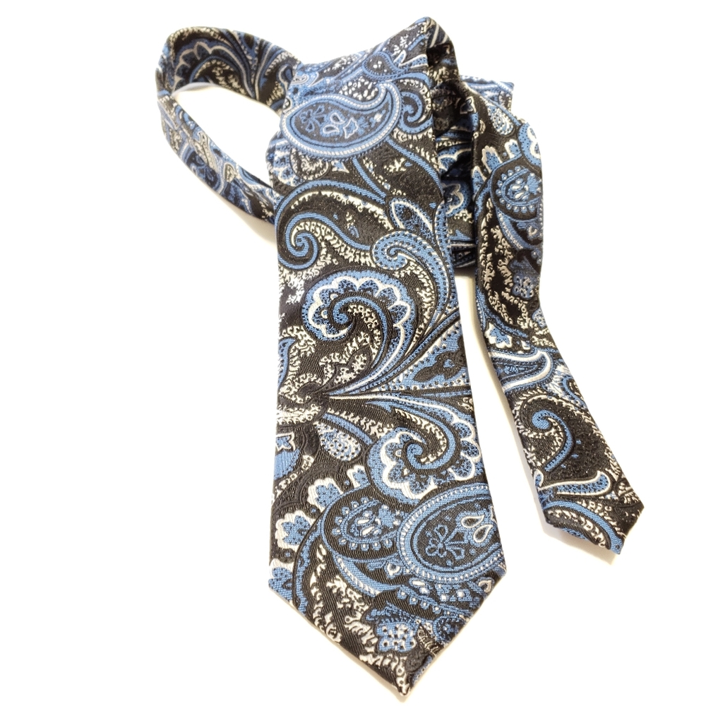 HAGGAR BLACK AND BLUE PAISLEY TIE